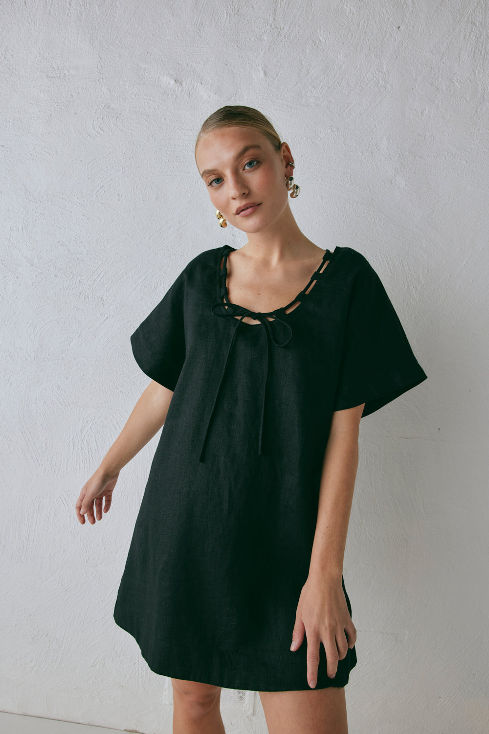 Nellie Linen Mini Dress Black