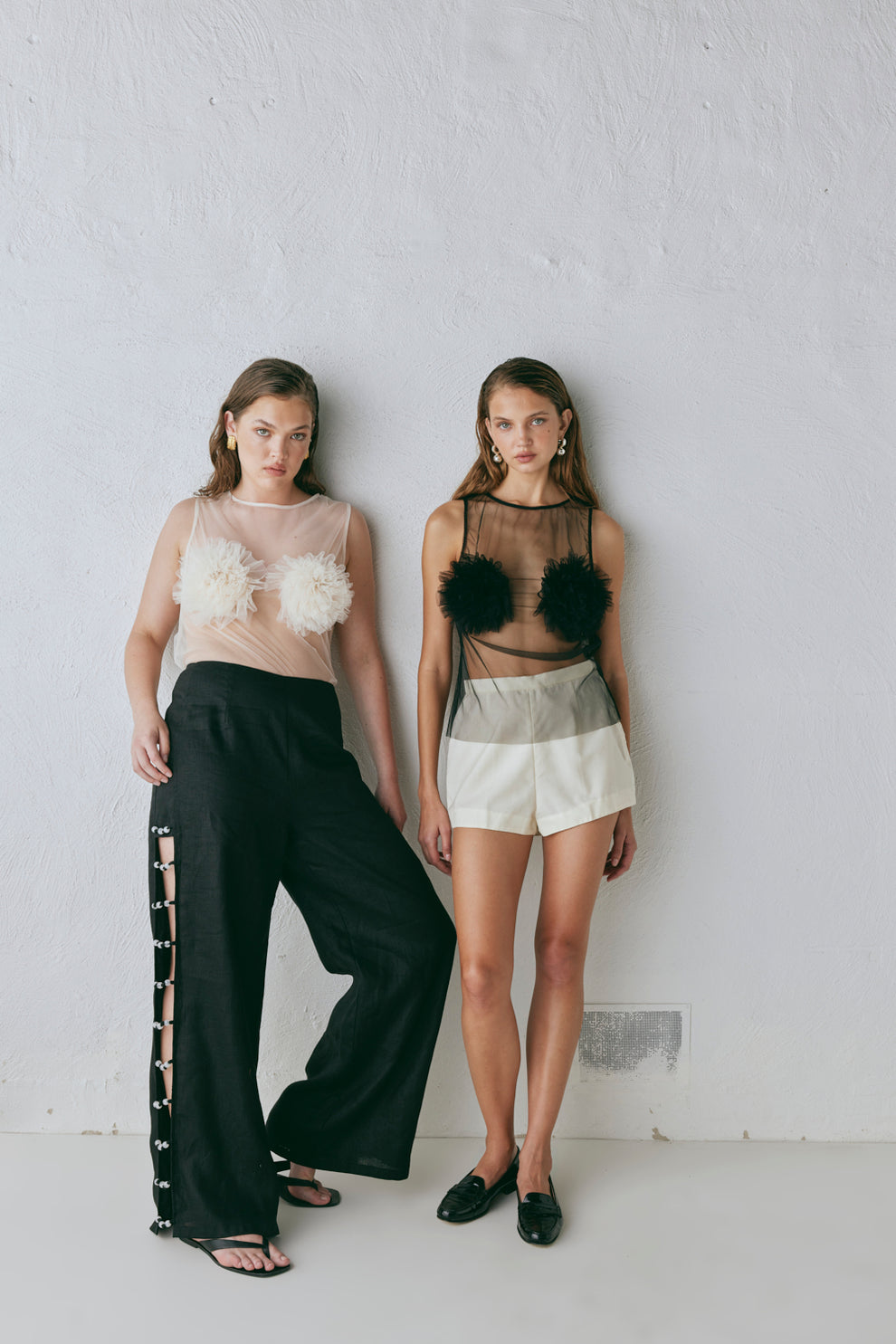 Collective Tops - Daria Top Black sixth image