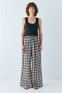 Raya Pants Check