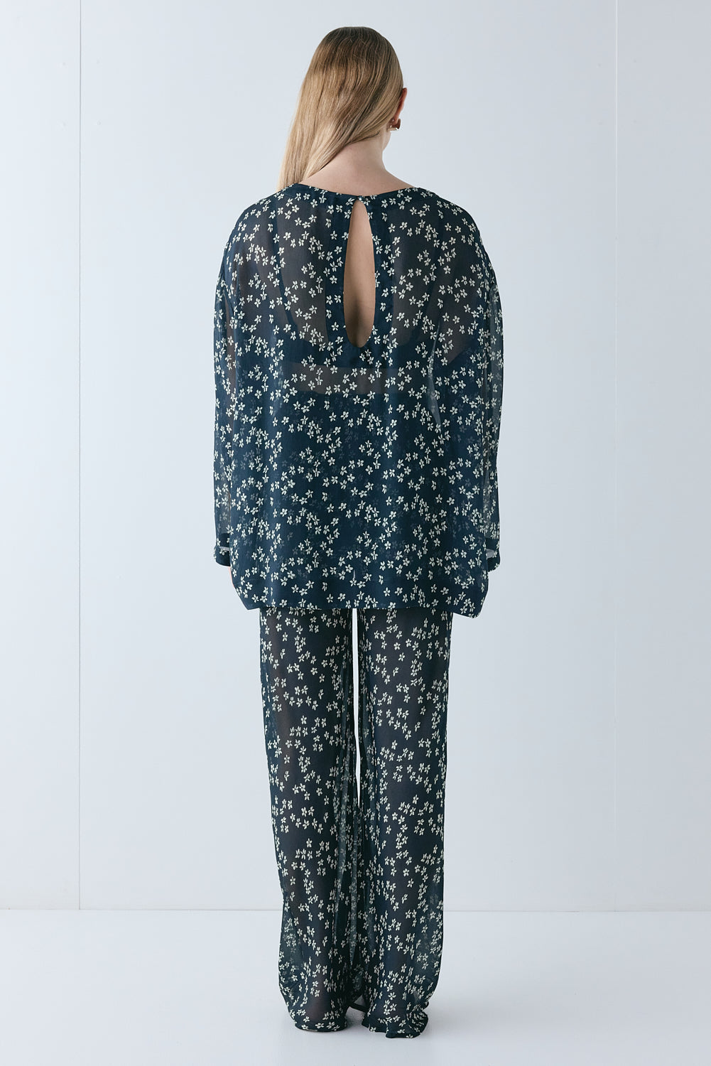 Ava Sheer Top Meadow