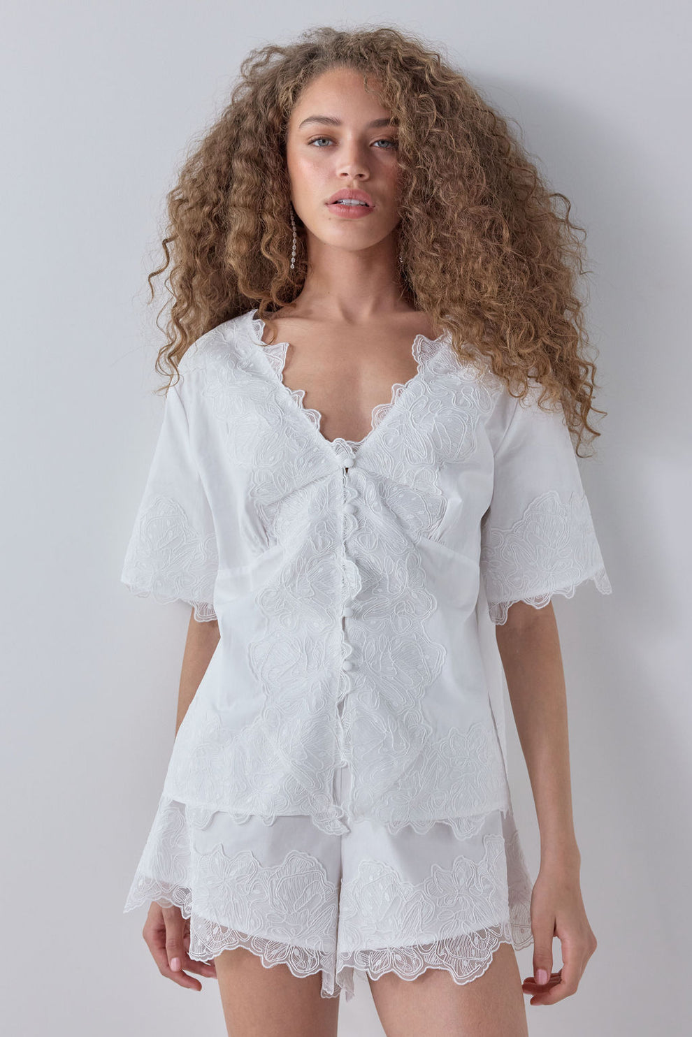 Nomi Lace Trim Top White - size:Maria:AU 6 / US 2