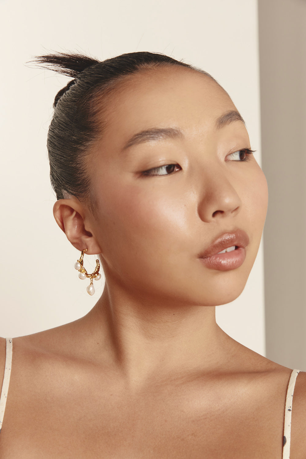 Leia Pearl Earrings Gold
