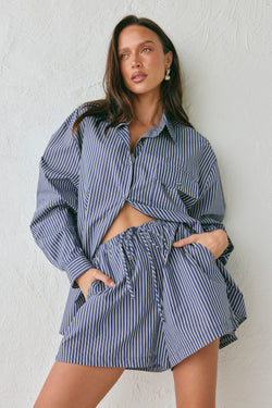 Annika Shorts Navy Stripe - size:Casey:AU 6 / US 2