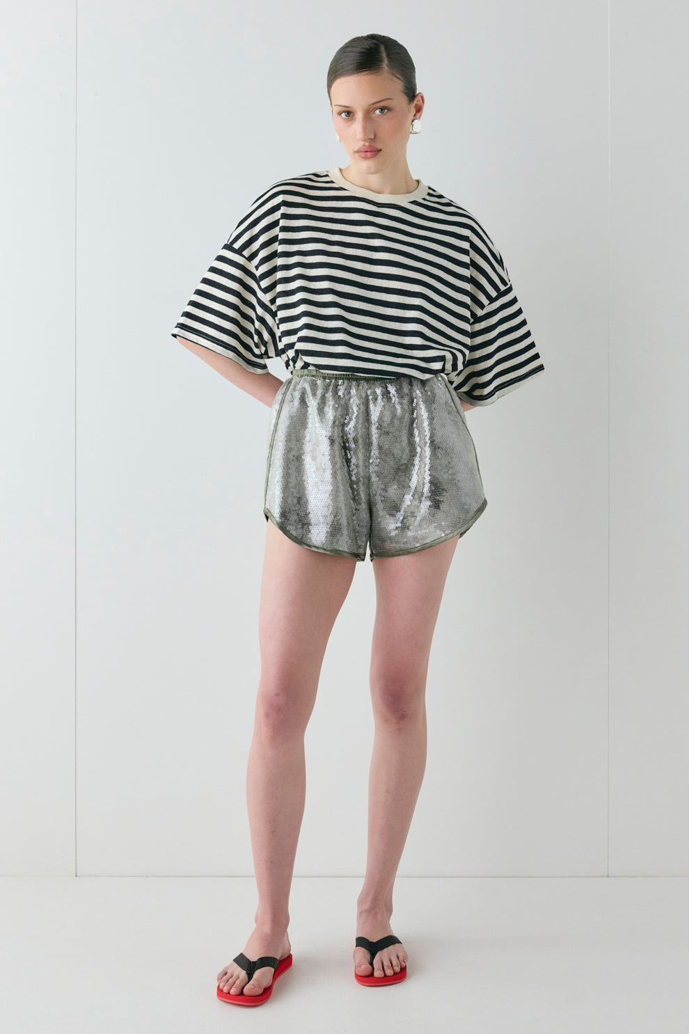 Willow Tee Black Stripe