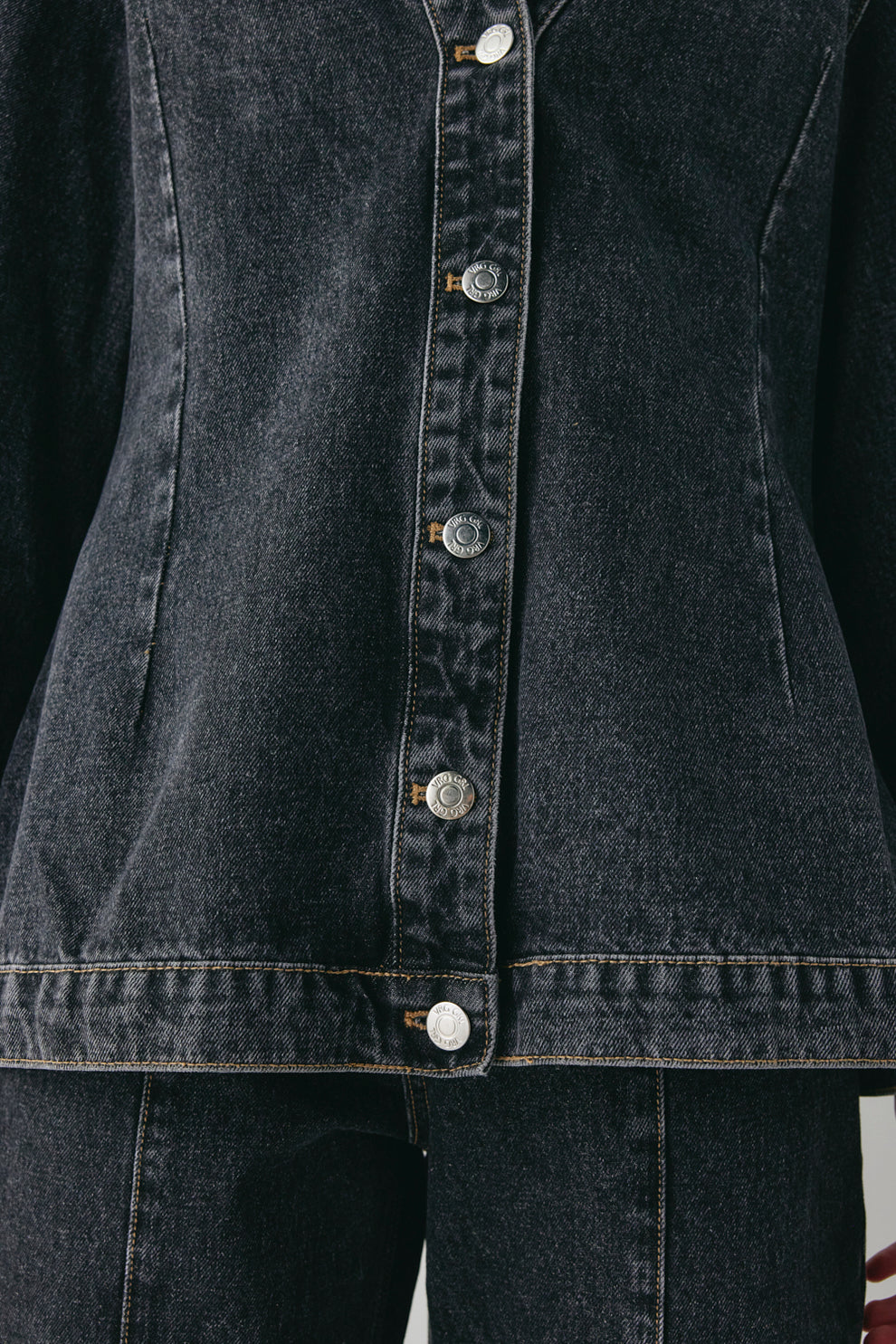 Vivien Denim Jacket Washed Black