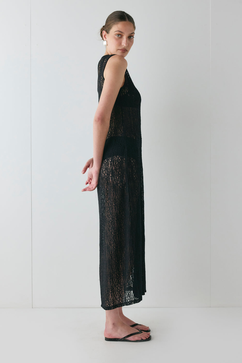 Estelle Lace Midi Dress Black