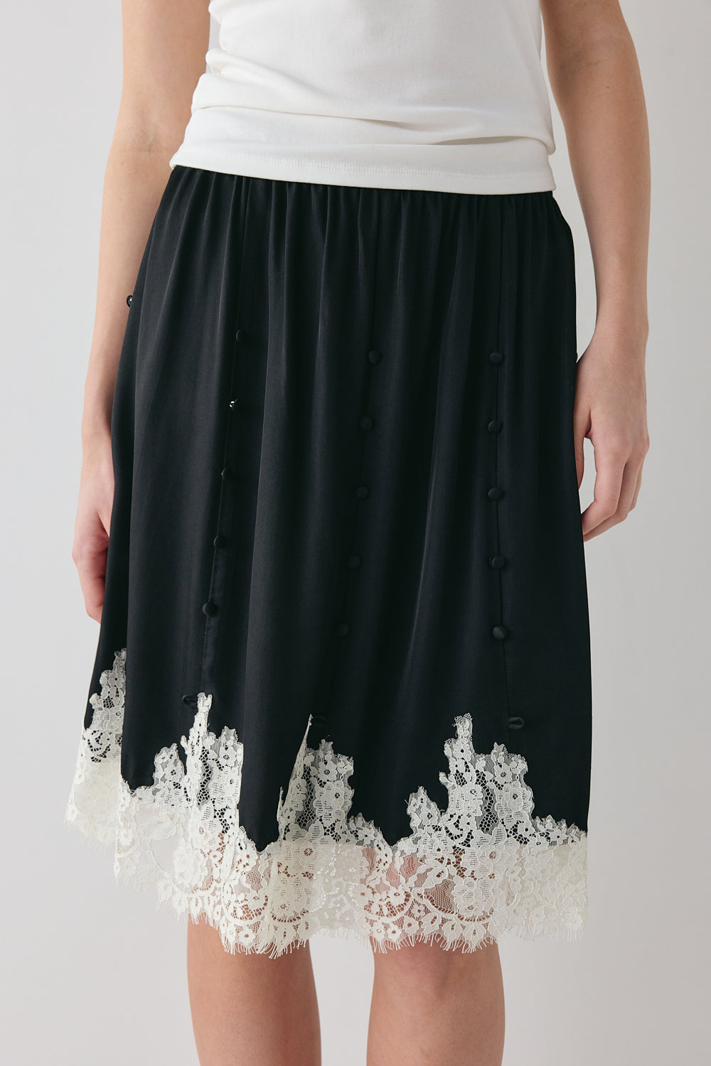 Thea Lace Skirt Black – VRG GRL