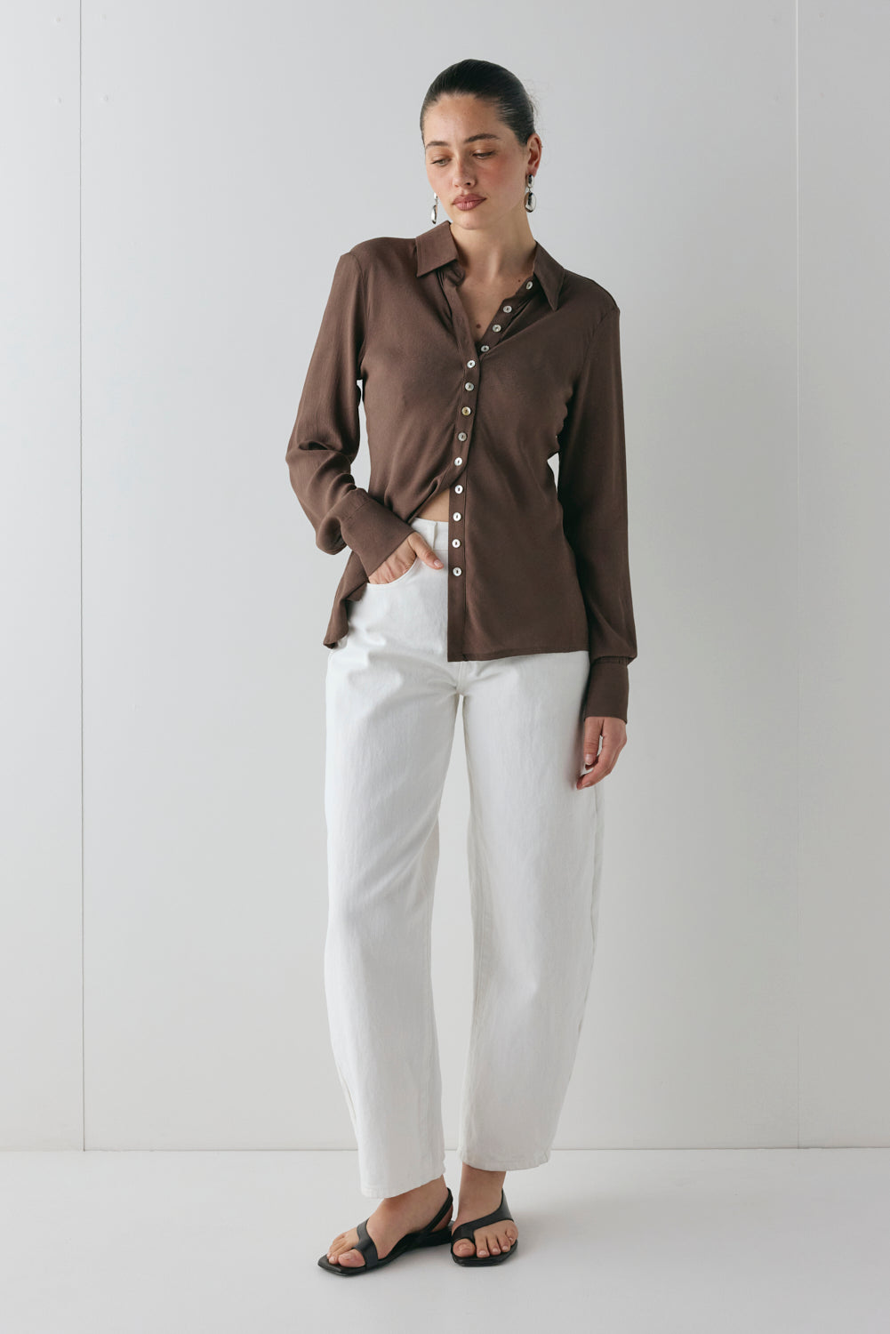 Mila Bias Shirt Chocolate - size:Ruby:AU 6 / US 2