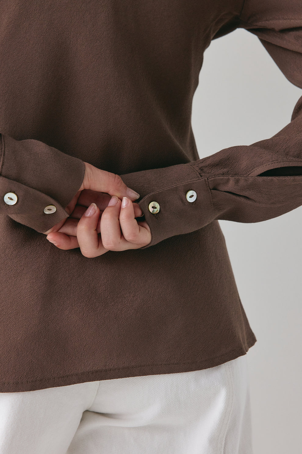 Mila Bias Shirt Chocolate