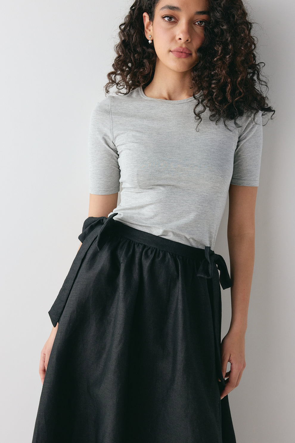 Daphne Linen Midi Skirt Black