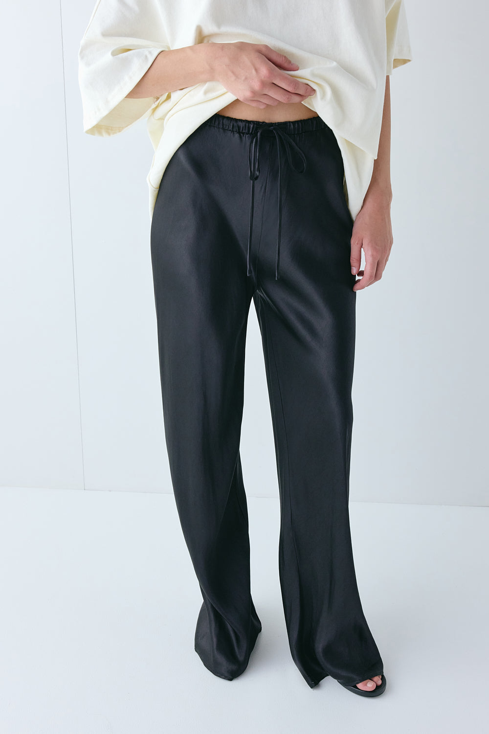 Rae Satin Pants Black