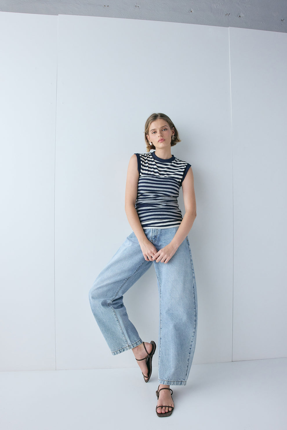 Sami Barrel Denim Jeans Washed Blue