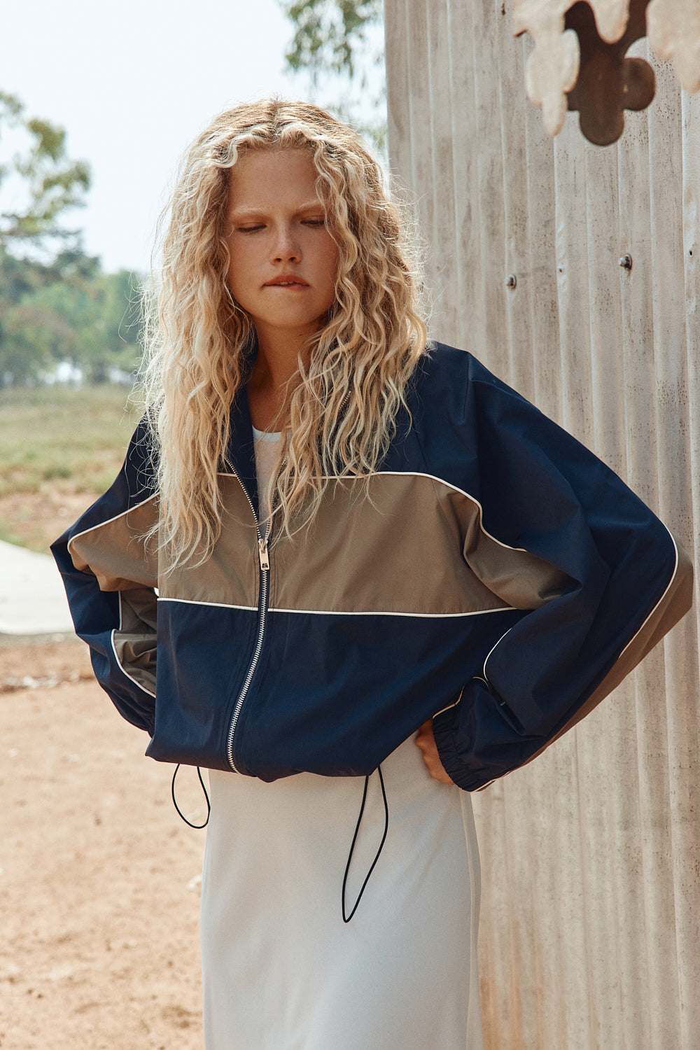 Zeva Spray Jacket Navy - size:Anna:AU 8 / US 4
