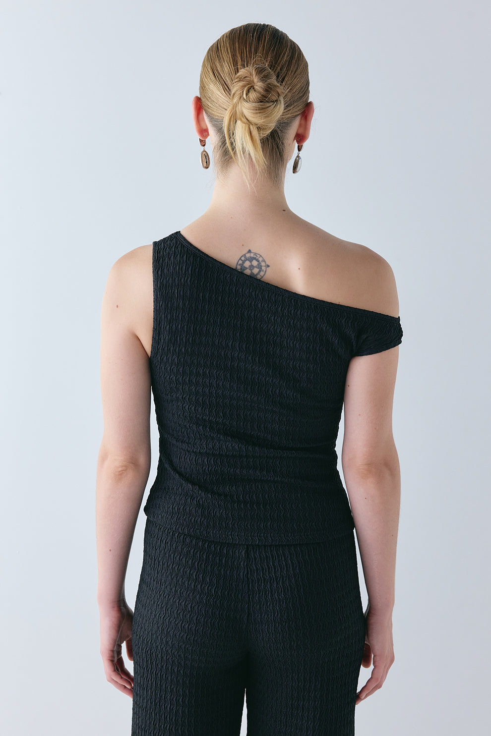 Veda Top Black