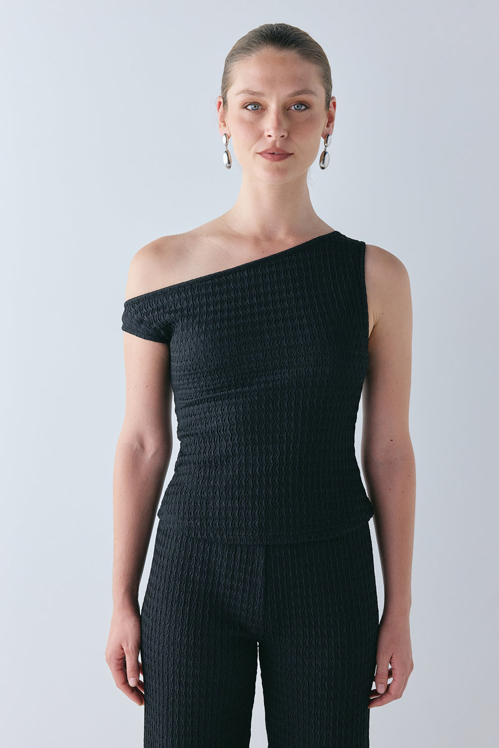 Veda Top Black - size:Justine:AU 8 / US 4