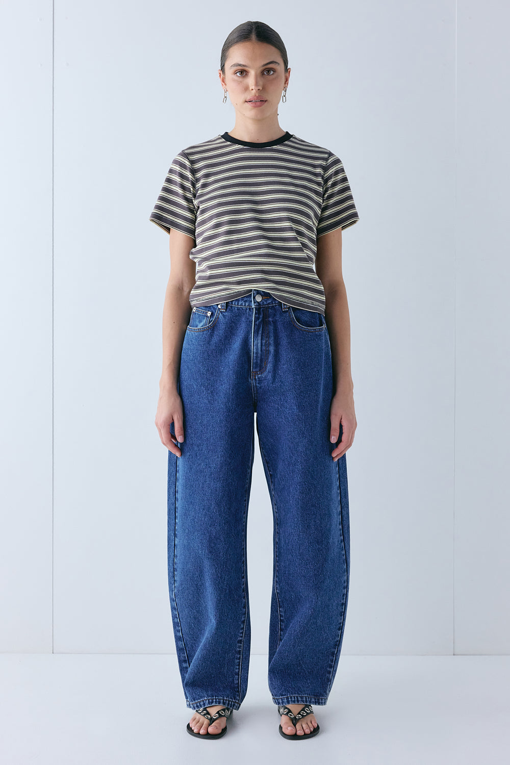 Spencer Mid Rise Barrel Denim Jeans Blue - size:Hailey:AU 6 / US 2