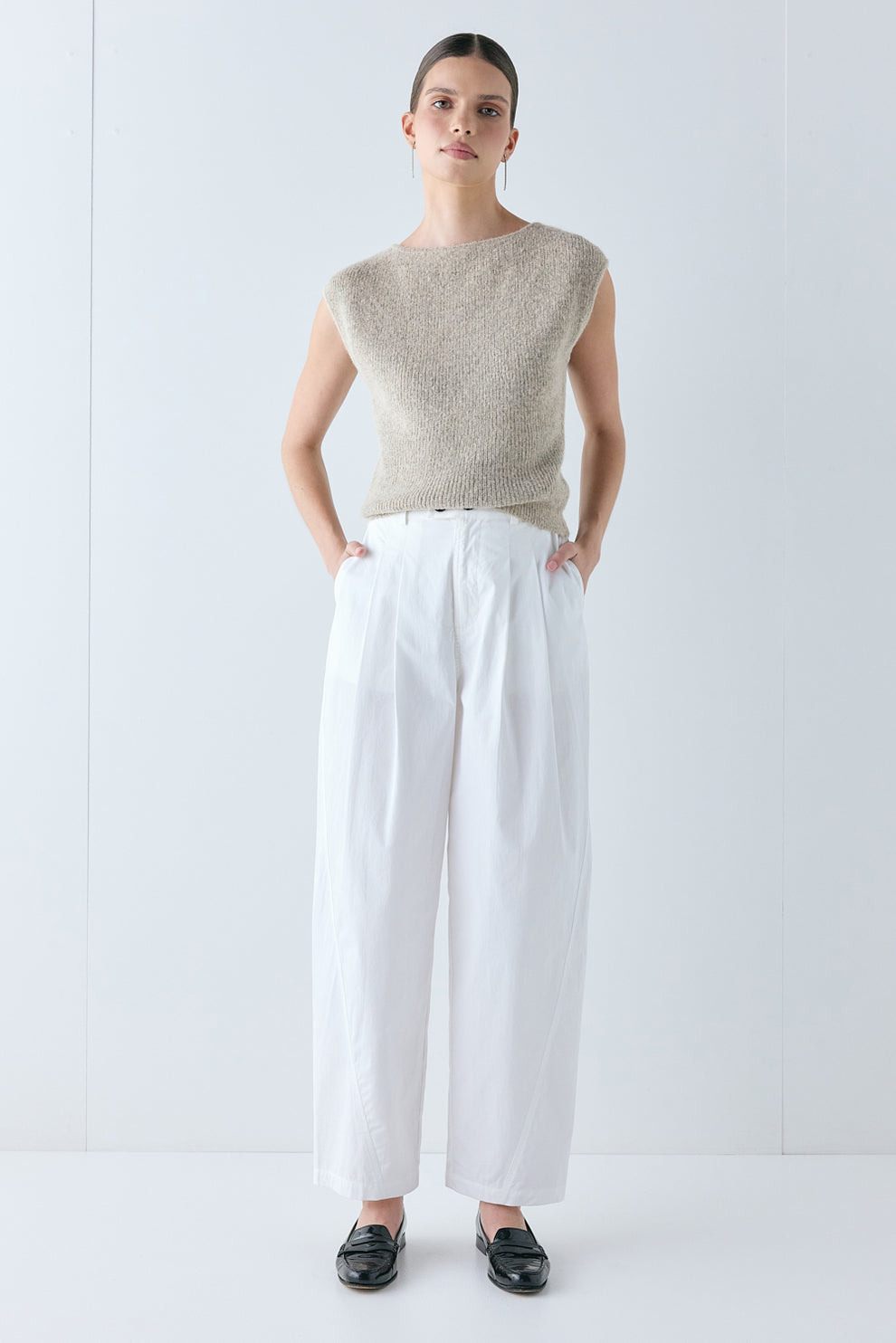 Arlo Trousers White - size:Miah:AU 6 / US 2