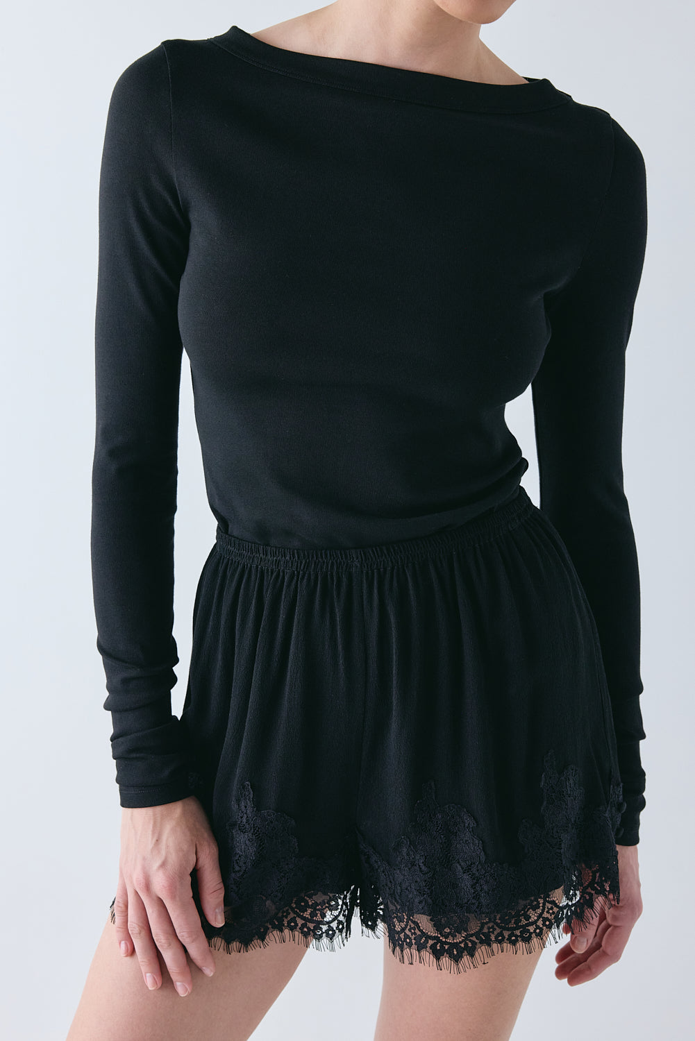 Monikh Lace Shorts Black