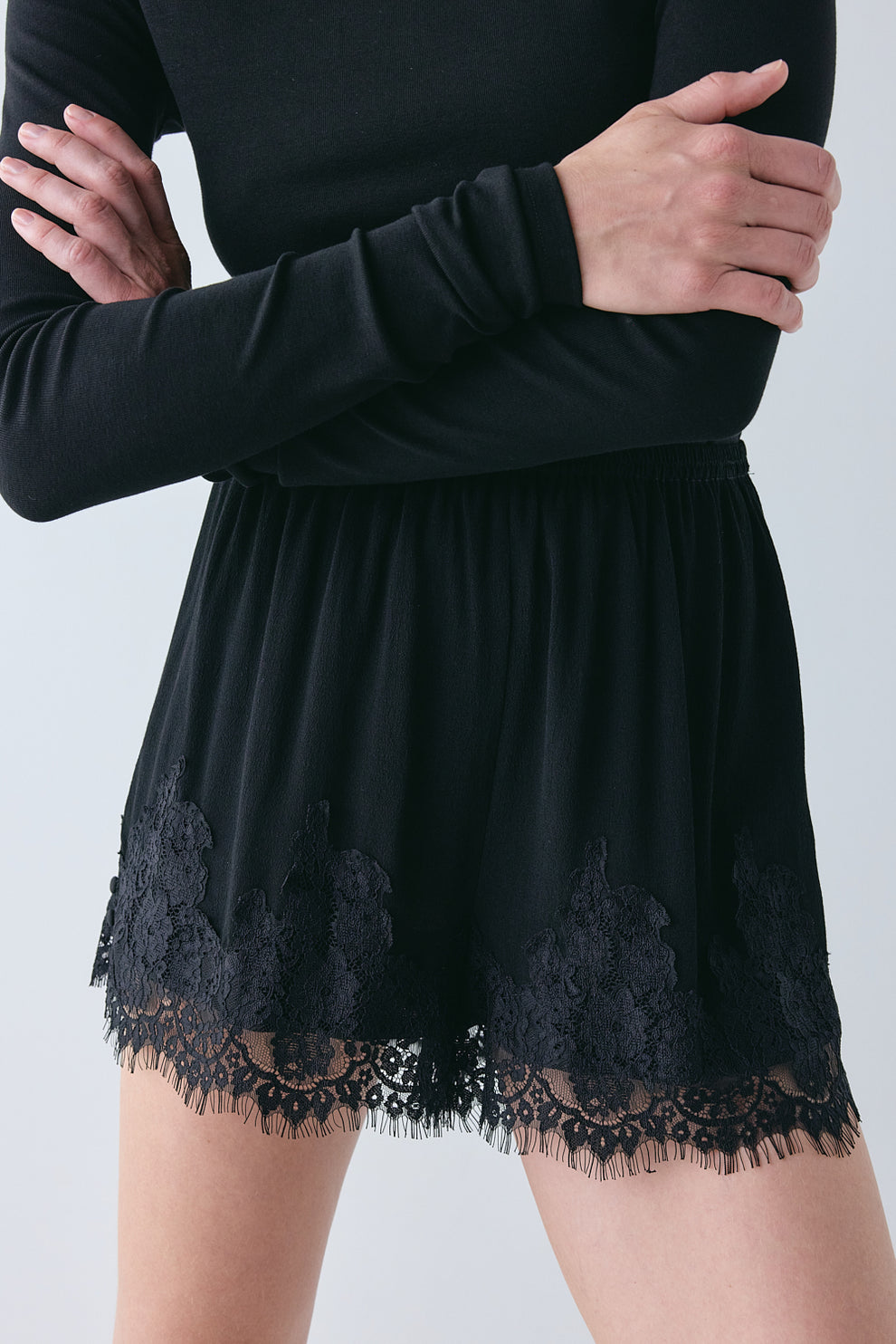 Monikh Lace Shorts Black