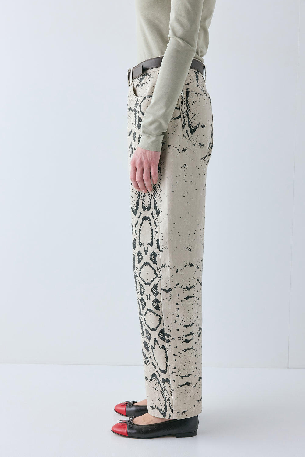 Spencer Mid Rise Barrel Denim Jeans Snake