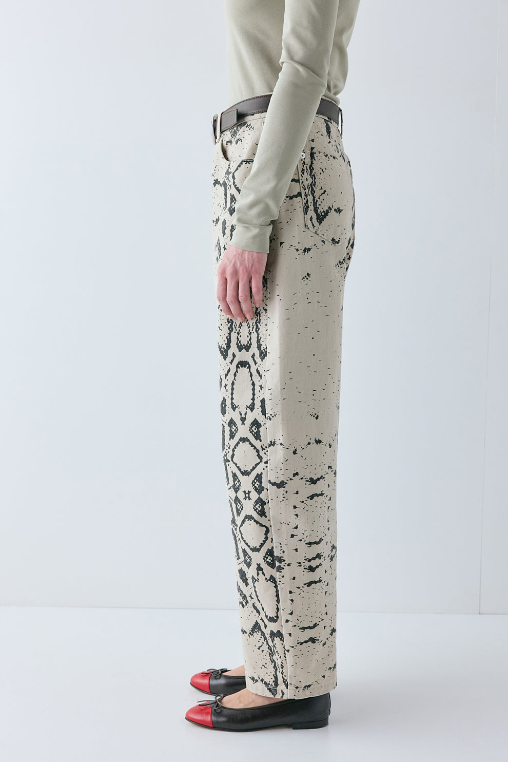 Spencer Mid Rise Barrel Denim Jeans Snake