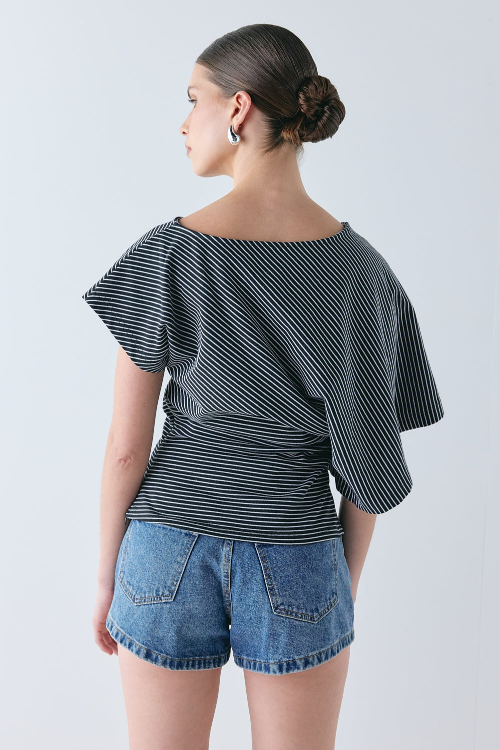 Liv Top Black Stripe 