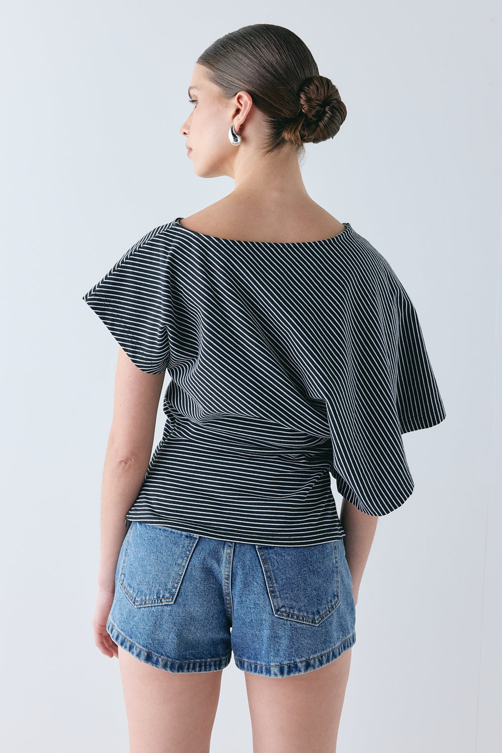 Liv Top Black Stripe 