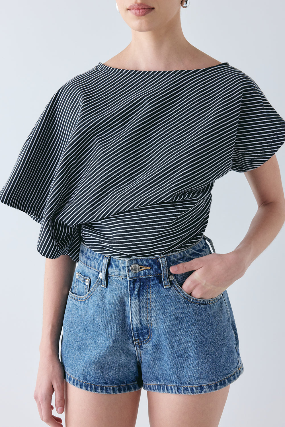 Liv Top Black Stripe 