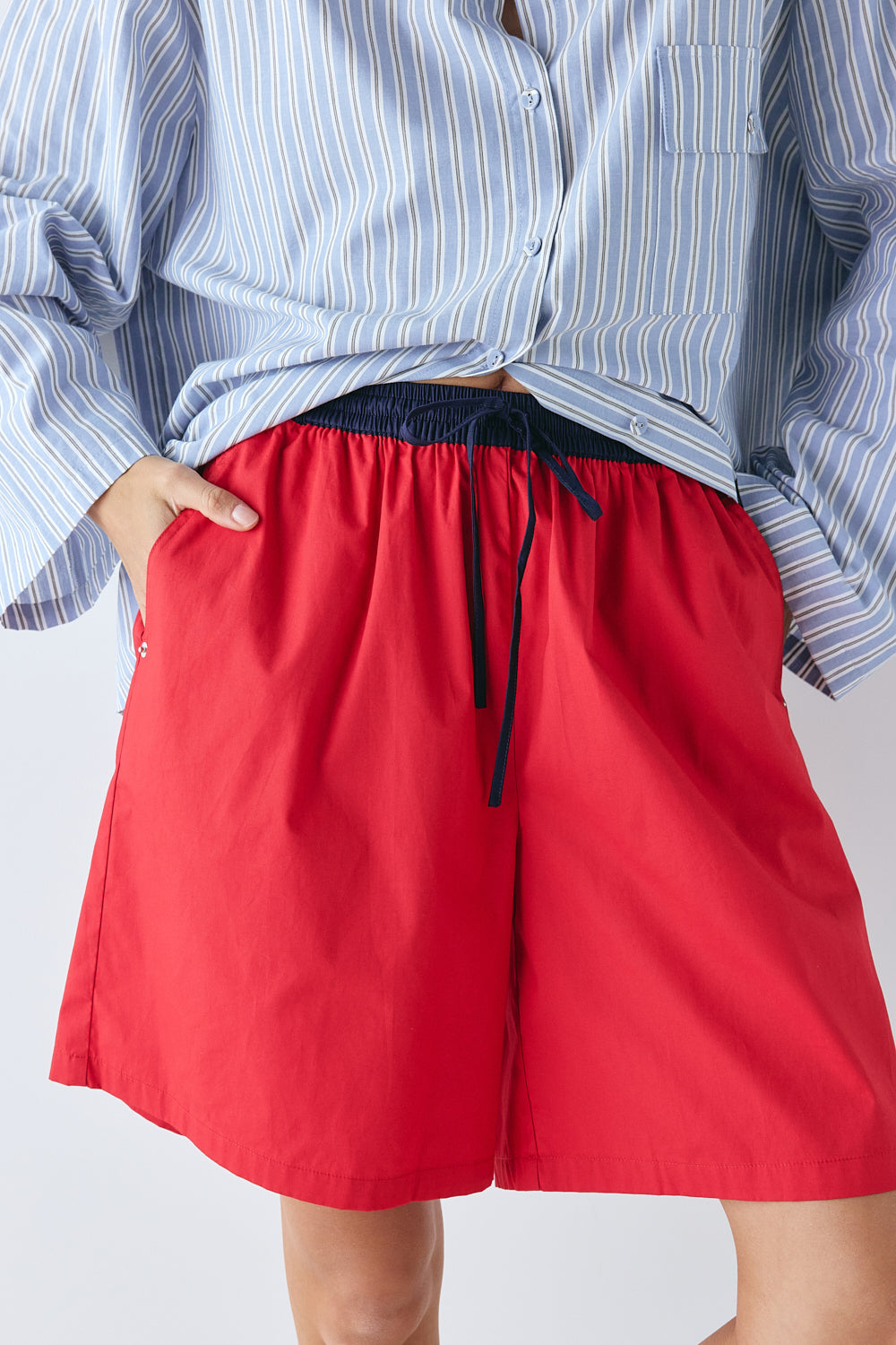 Astra Shorts Red