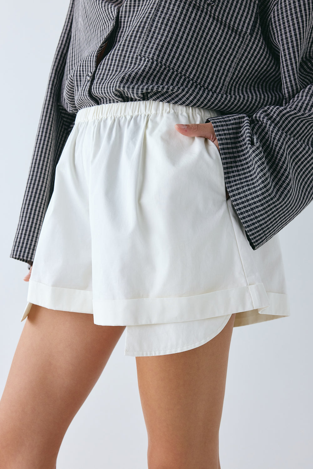 Verity Shorts Cream 