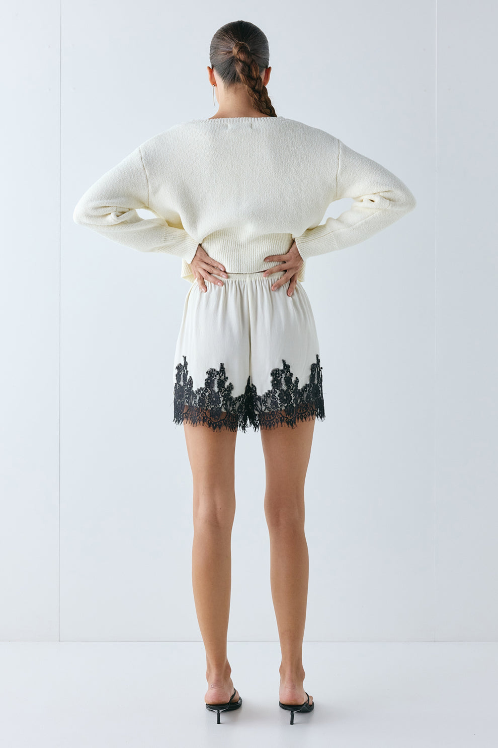 Monikh Lace Shorts Cream