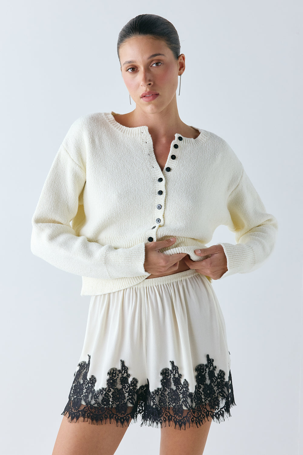 Monikh Lace Shorts Cream - size:Nuria:AU 6 / US 2