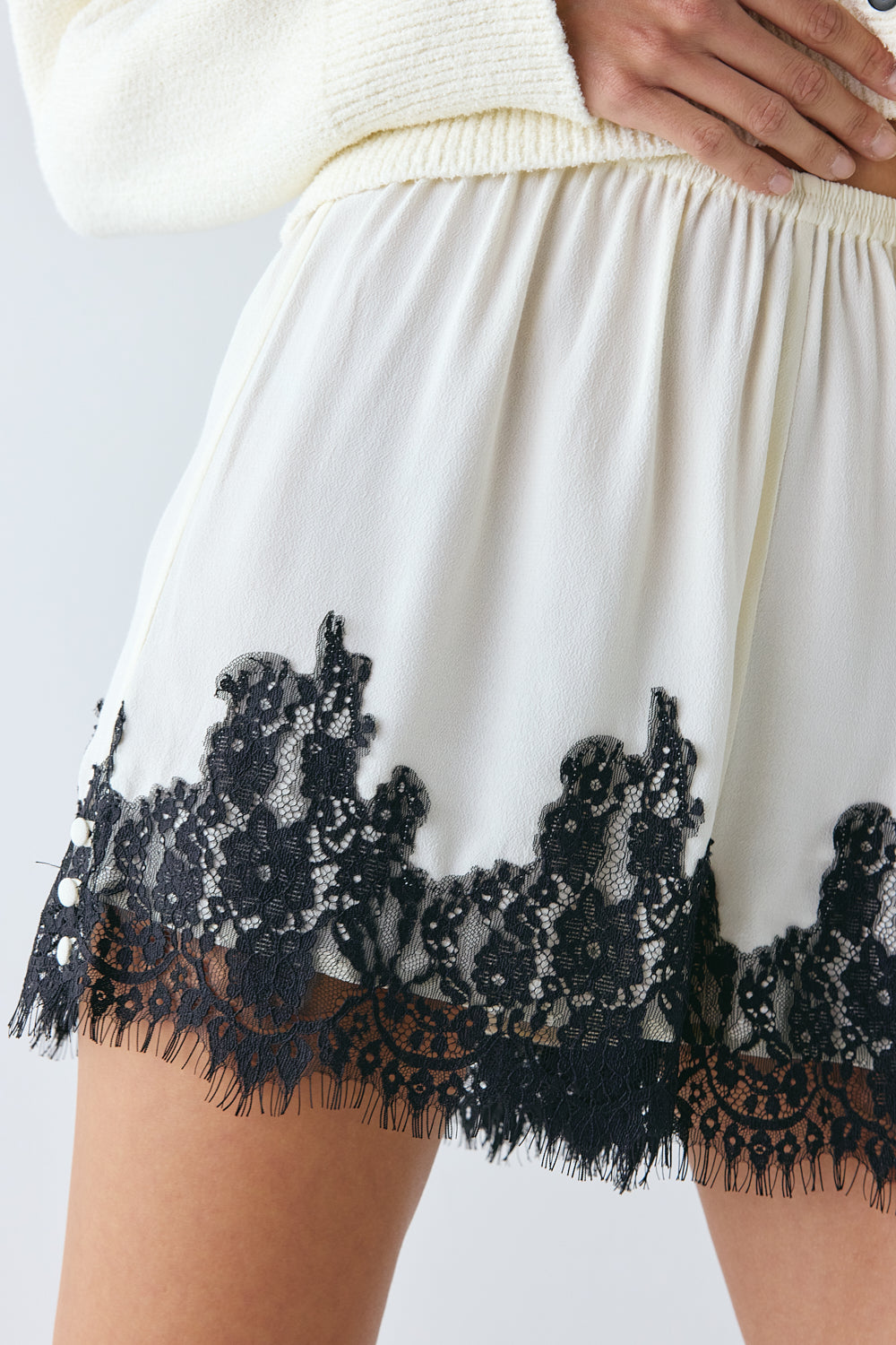 Monikh Lace Shorts Cream