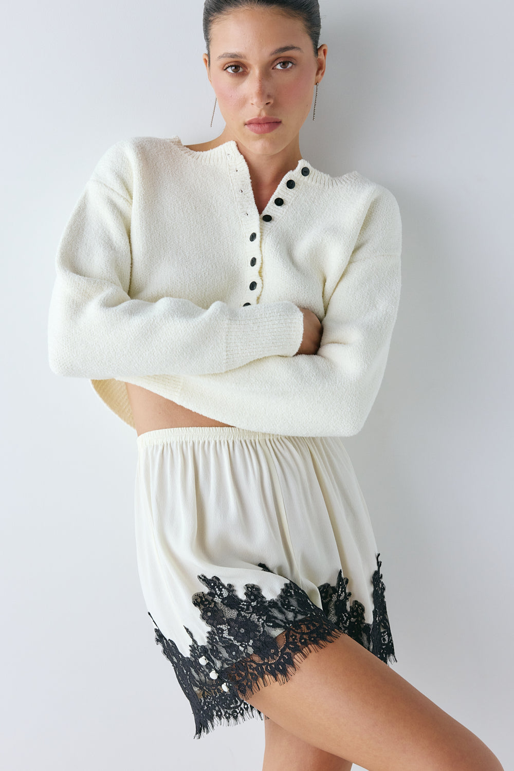 Monikh Lace Shorts Cream