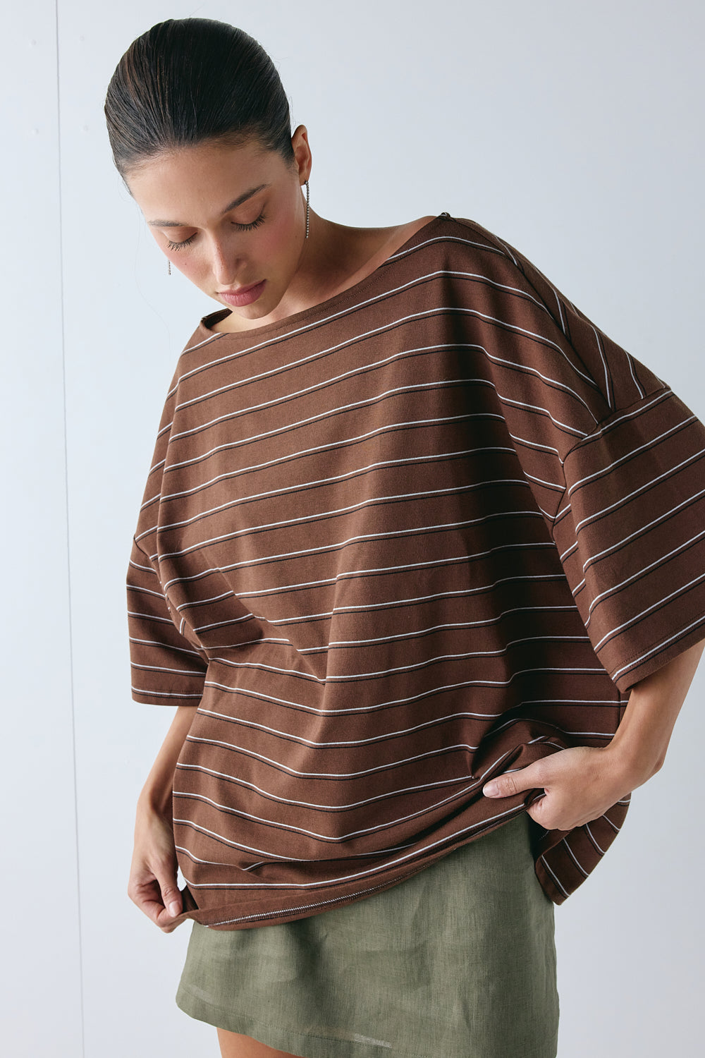 Della Tee Chocolate Stripe