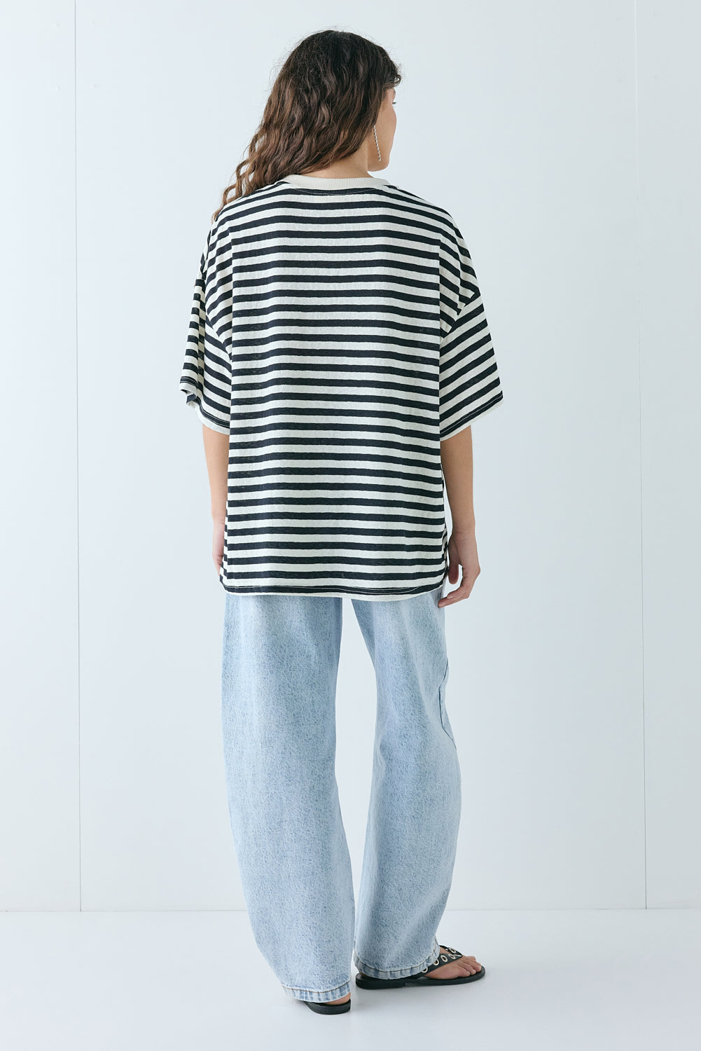 Willow Tee Black Stripe