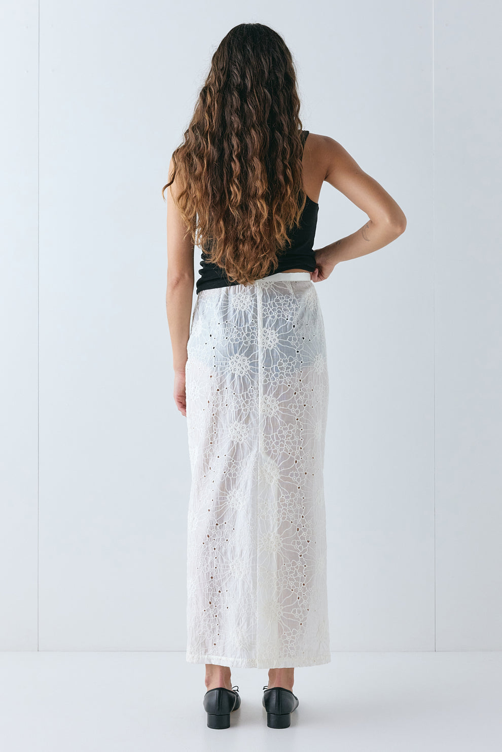 Devyn Anglaise Midi Skirt Cream