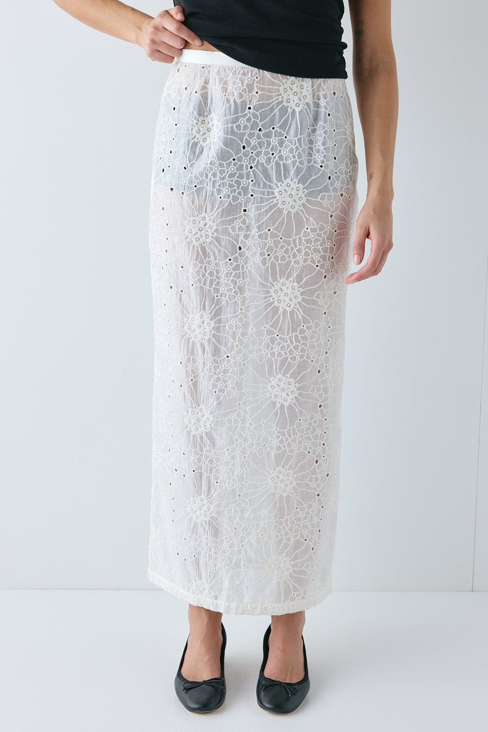 Devyn Anglaise Midi Skirt Cream