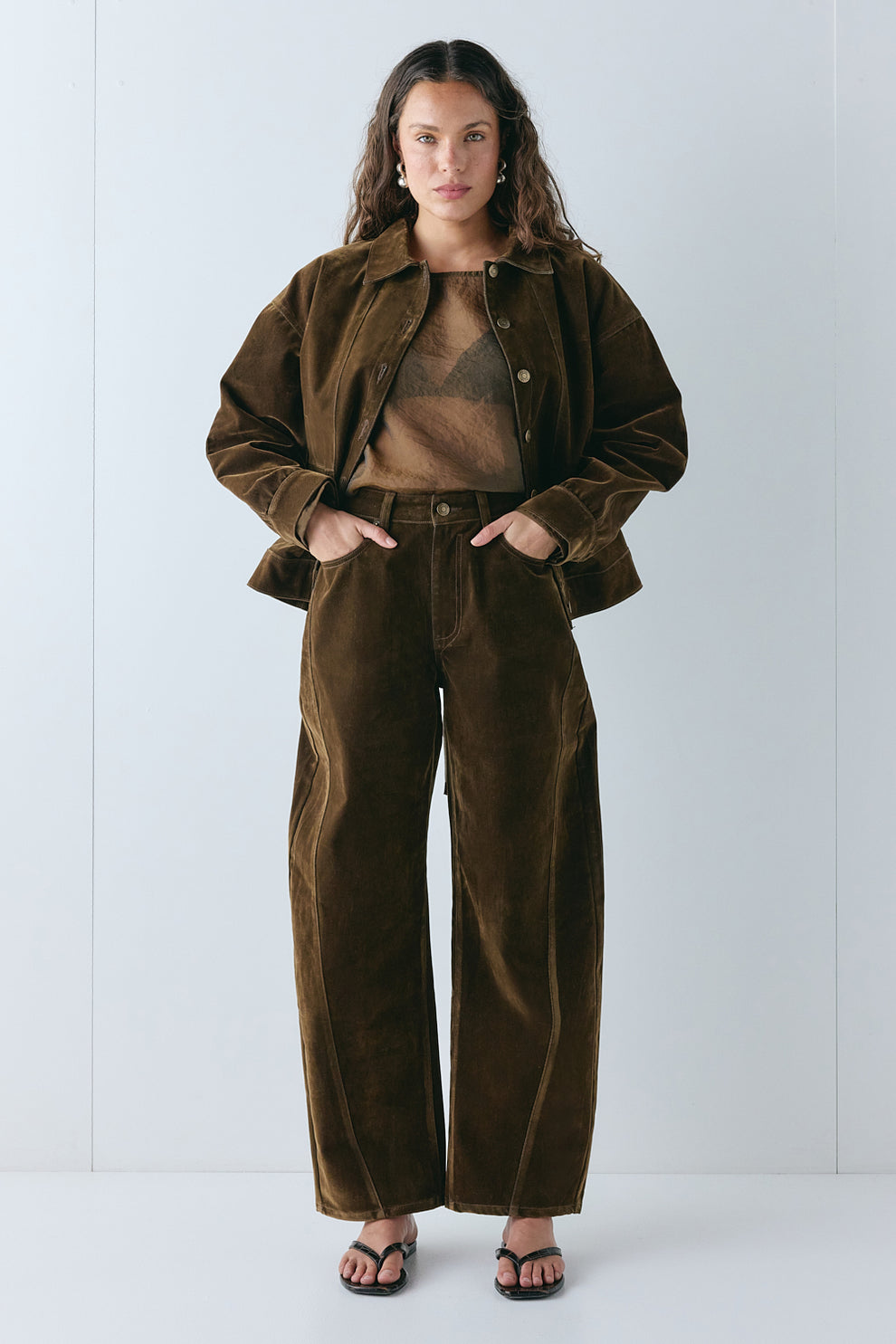 Aspen High Rise Barrel Flocked Denim Jeans Brown 