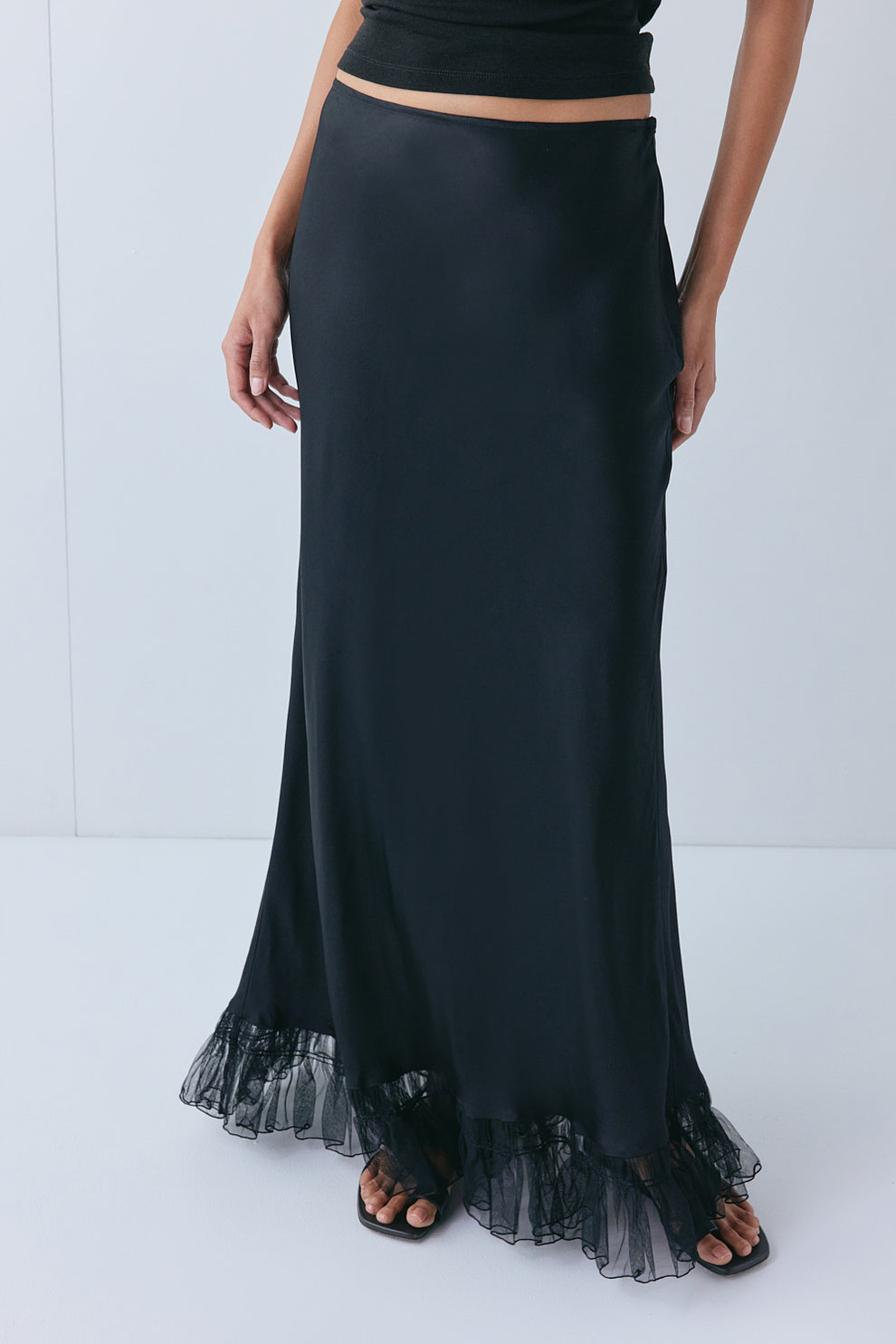 Aliyah Satin Maxi Skirt Black