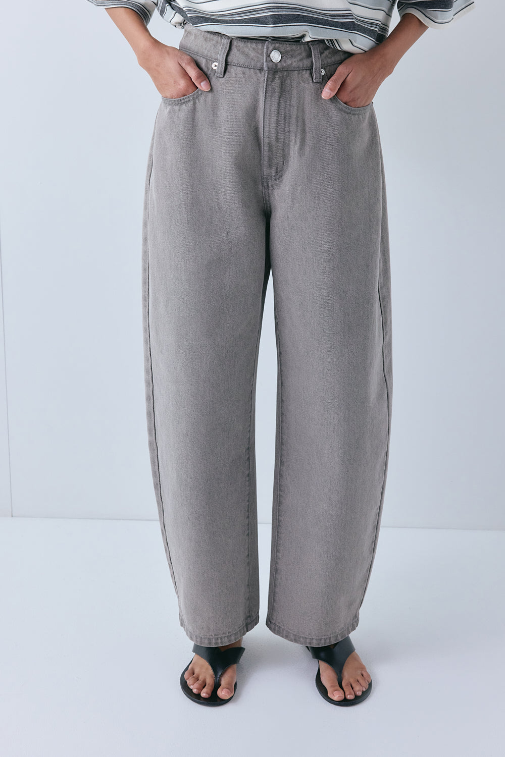 Spencer Mid Rise Barrel Denim Jeans Grey 