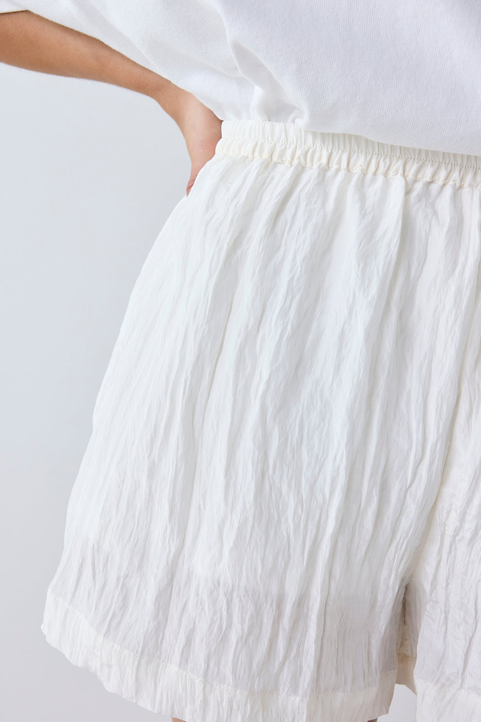 Annika Shorts Crinkle Cream 