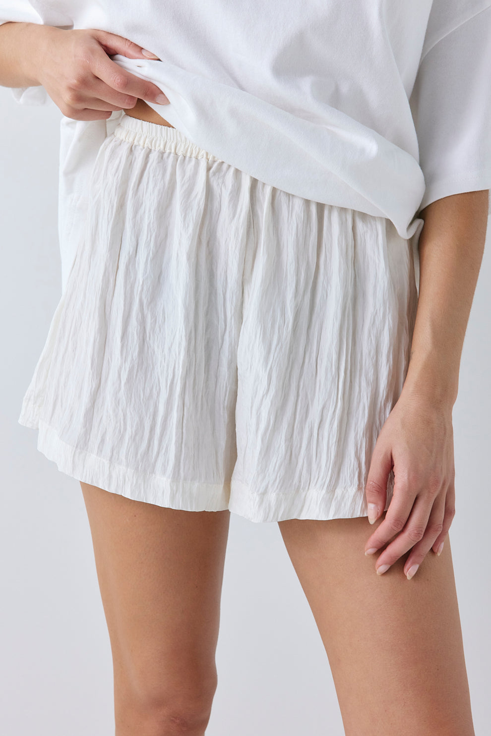 Annika Shorts Crinkle Cream 
