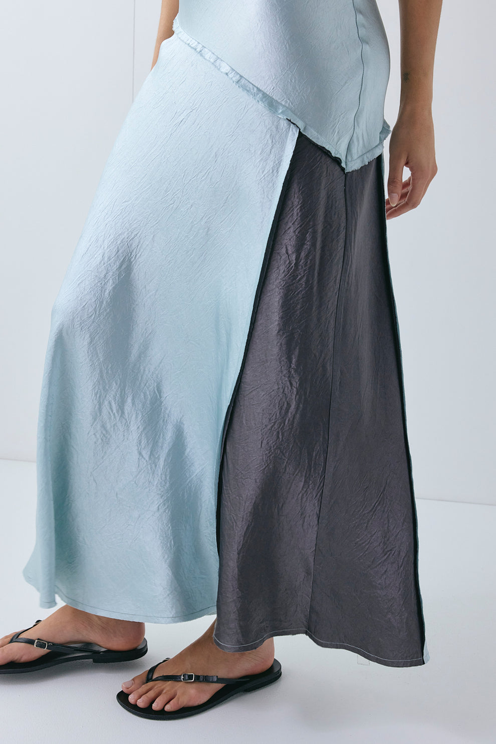 Kensy Satin Midi Dress Powder