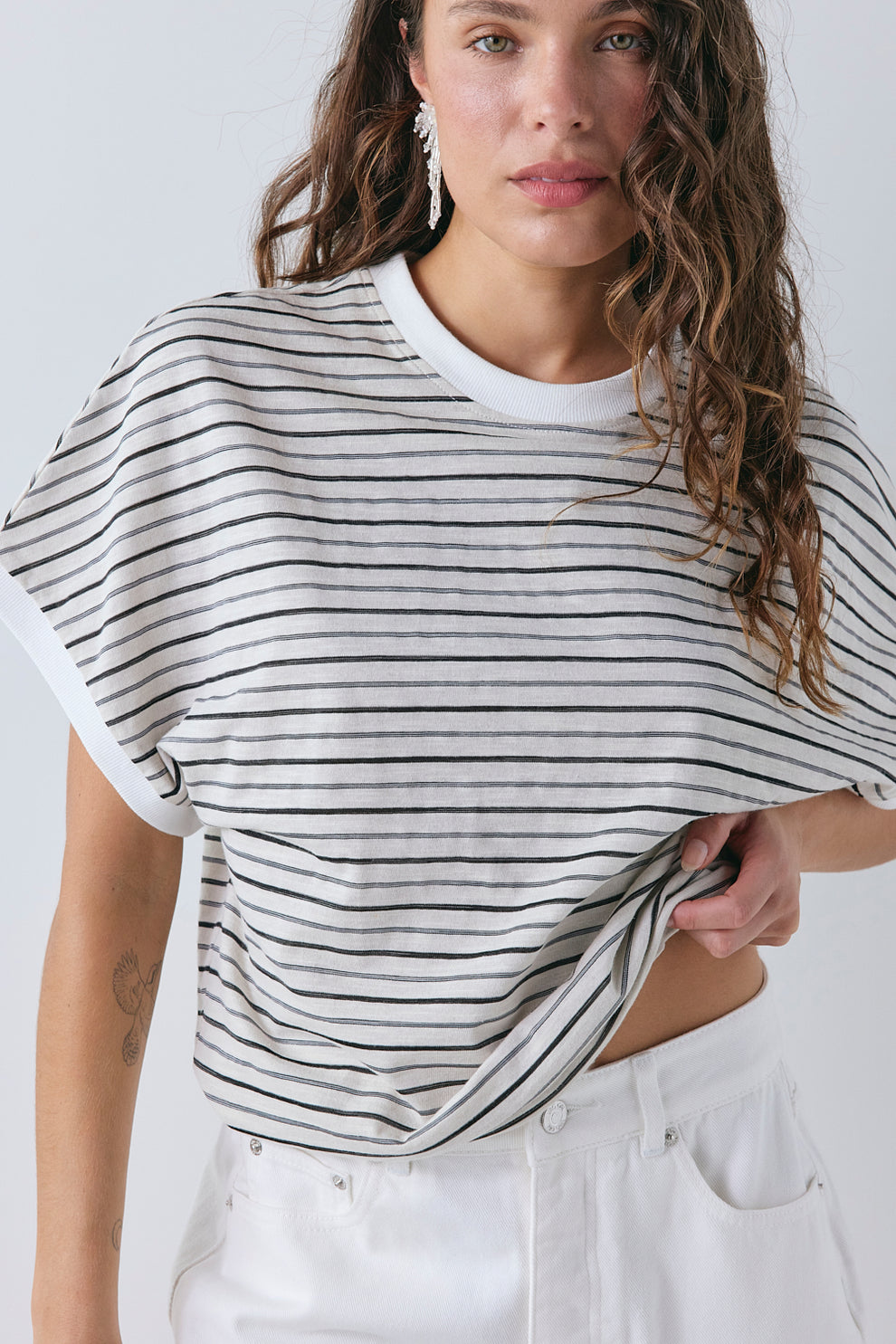 Elijah Tee Black Stripe