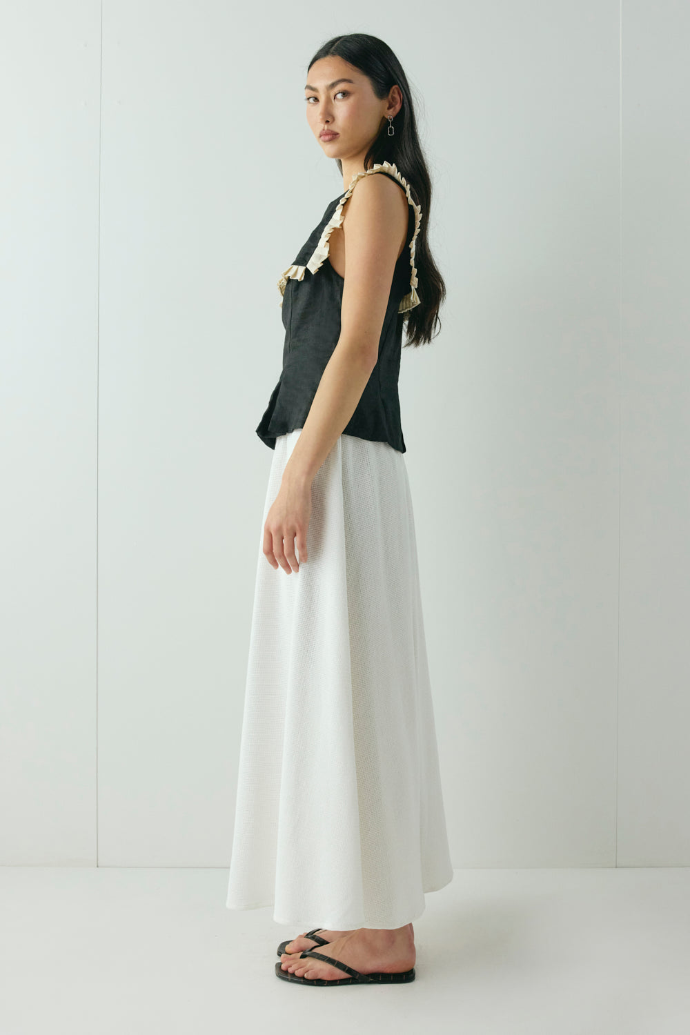 Indra Linen Top Black