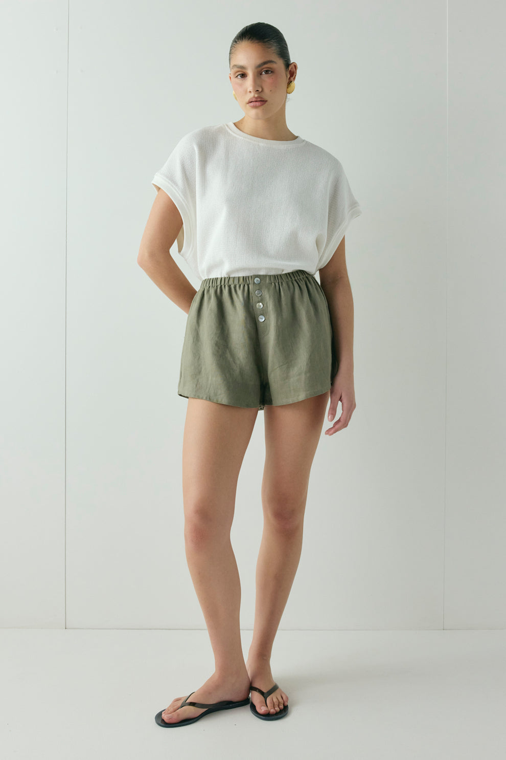 Eira Linen Shorts Khaki