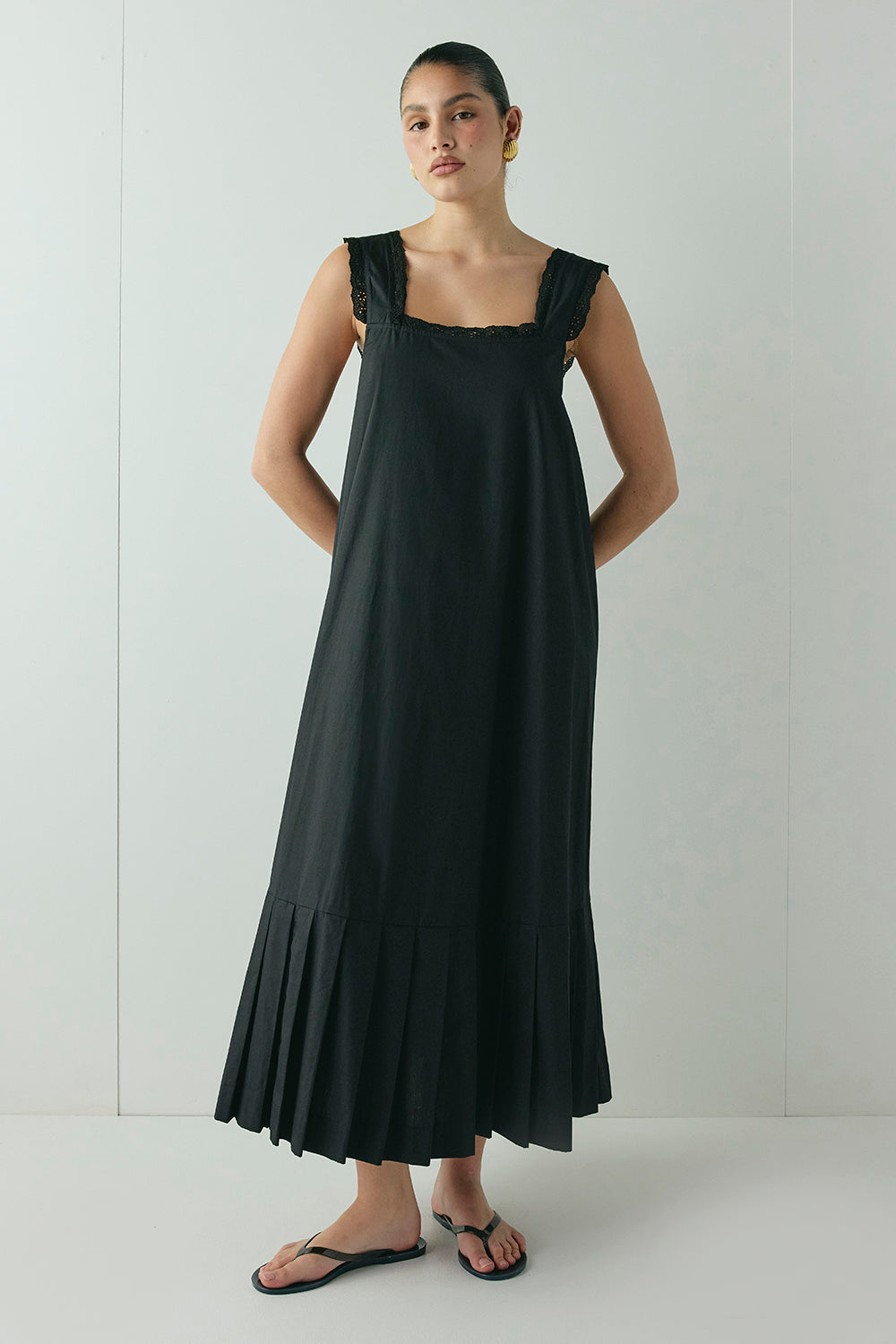 Emory Midi Dress Black - size:Kiara:8