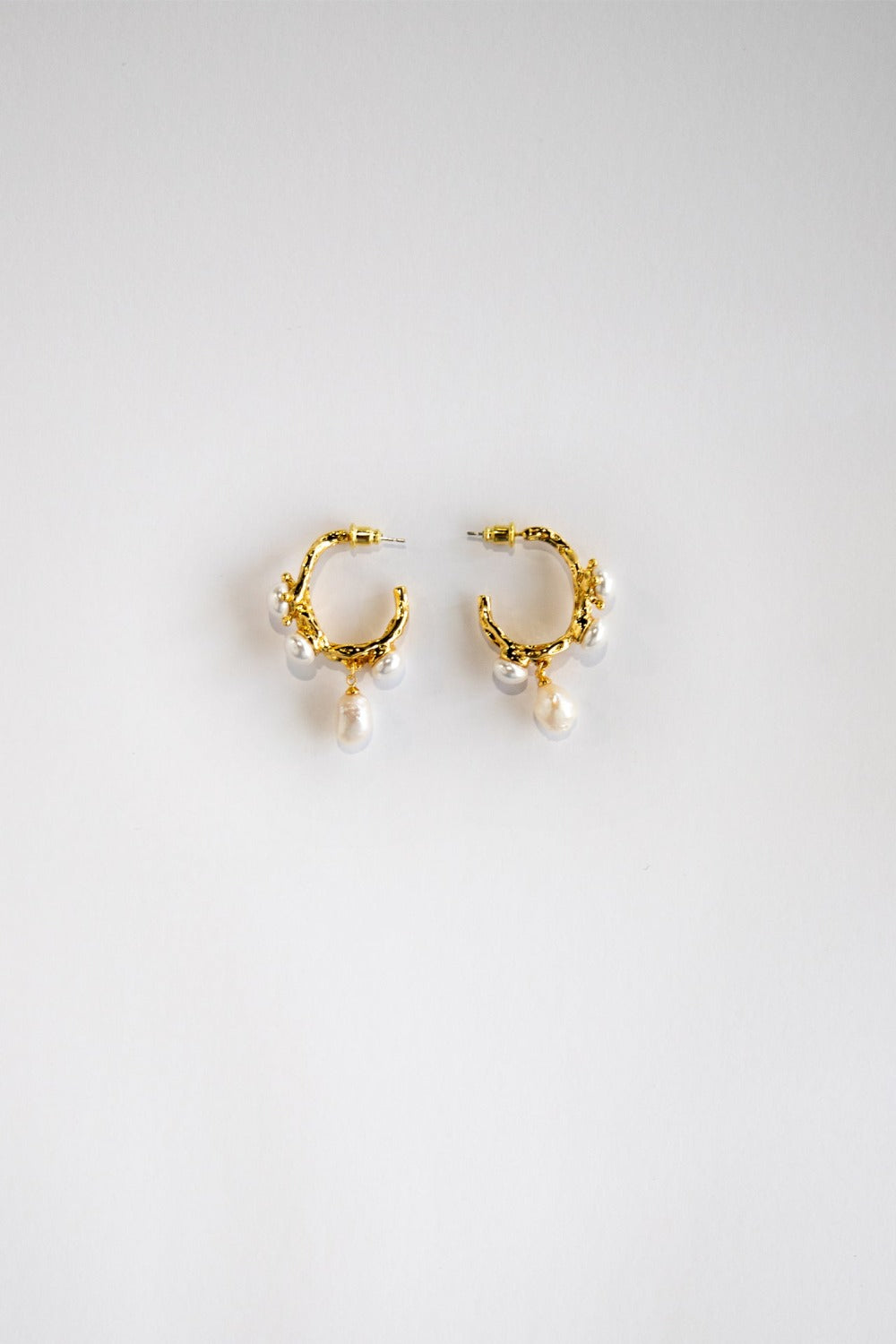 Leia Pearl Earrings Gold