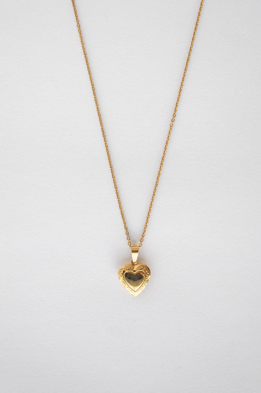 Athena In Love Necklace // Gold